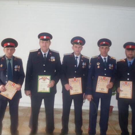 Казачий круг Хутора Платовский.